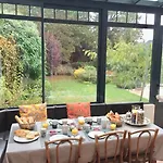 Joussaume Latour Bed and breakfast Château-Thierry