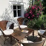 Joussaume Latour Bed and breakfast Château-Thierry