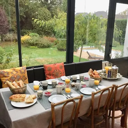 Couette-café Joussaume Latour