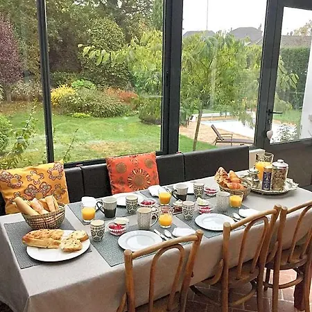 Joussaume Latour Bed & Breakfast Chateau-Thierry